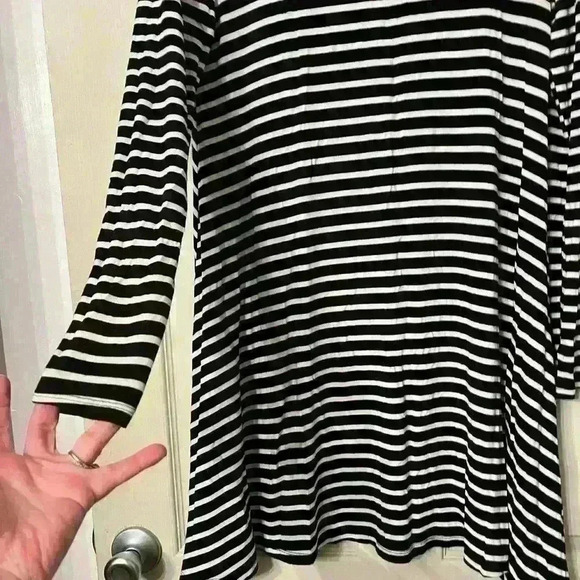 Old Navy Black Dress White Stripe Long Sleeve T Shirt Dress Size S - Picture 3 of 10